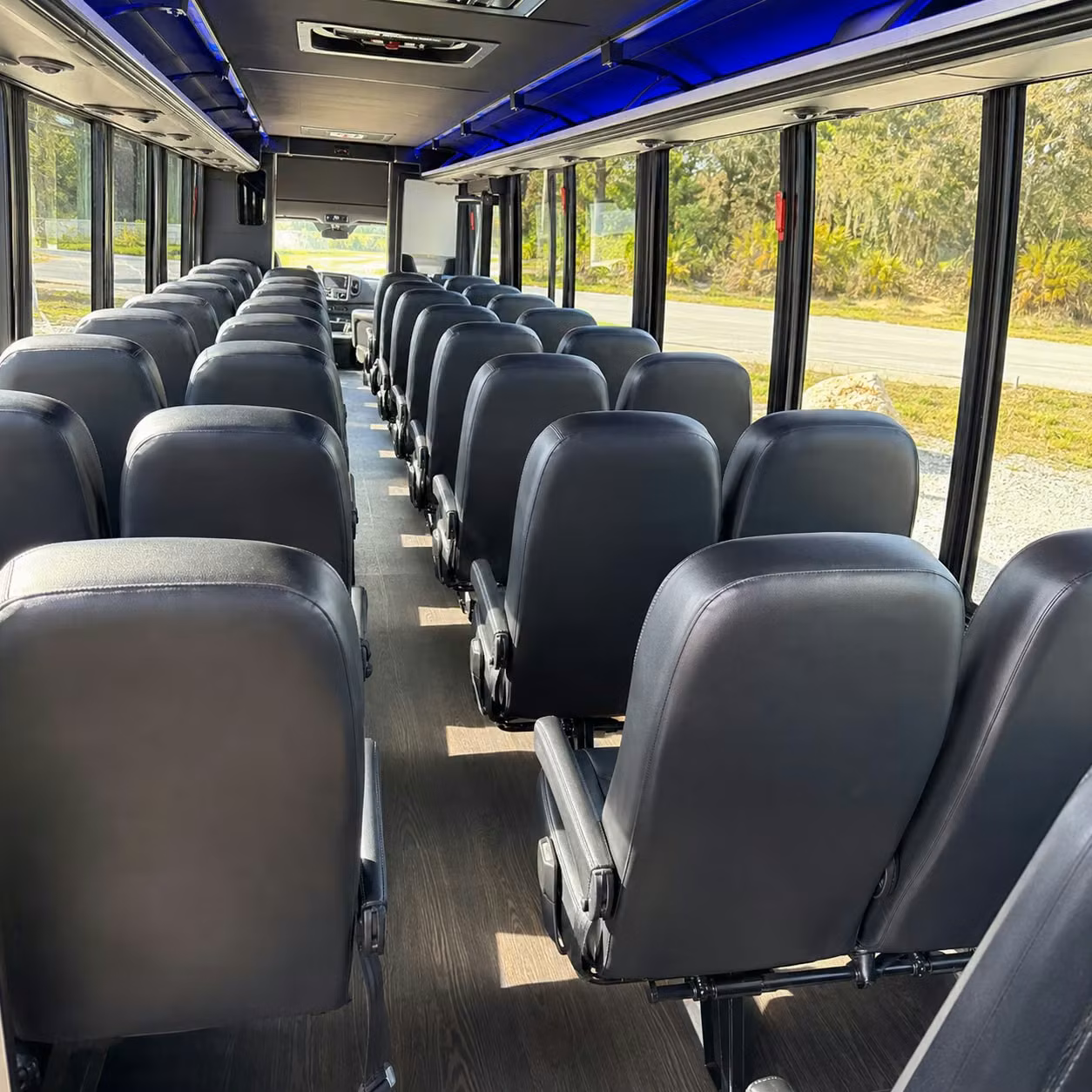 sammamish 28 passenger minibus rental